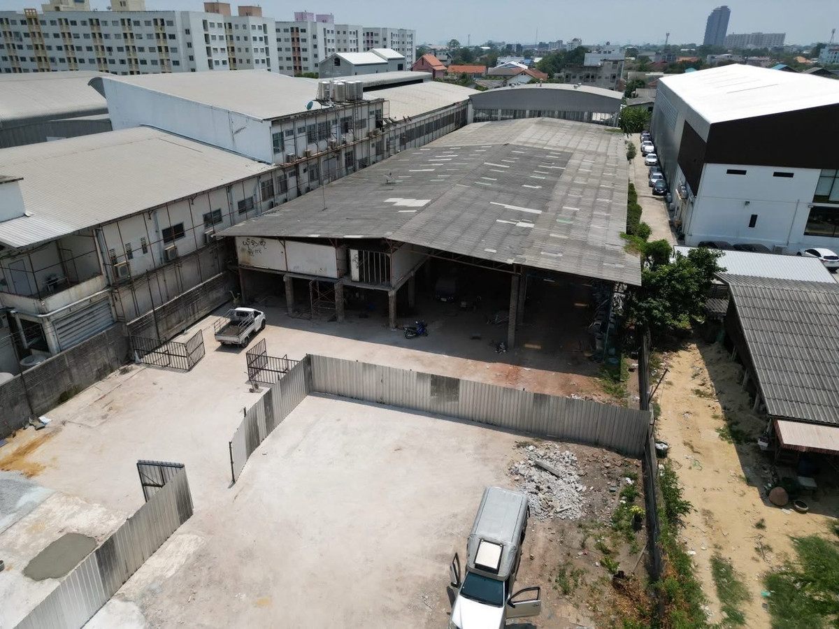 ให้เช่าที่ดินนนทบุรี บางใหญ่ บางบัวทอง : 📢👇 ปล่อยเช่า ที่ดินพร้อมสิ่งปลูกสร้างโกดัง สามารถรื้อถอนเป็นที่ดินเปล่าได้ เดินทางสะดวกหลายเส้นทาง