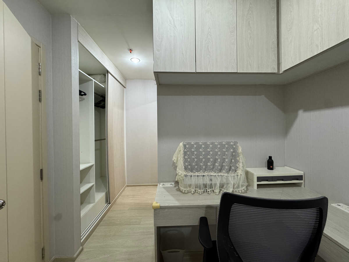 For SaleCondoRama9, Petchburi, RCA : Investing or living there yourself is worth it! Life Asoke 2 bedrooms near the BTS