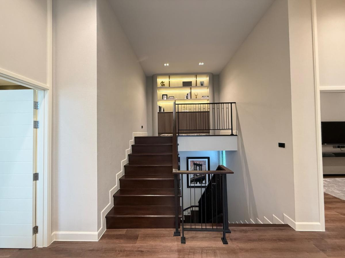 For SaleHouseBangna, Bearing, Lasalle : Rare Item! XL Home 441 sq.m. 📞 092-690-5445 Bangkok Boulevard Bangna Km.5 | 8 Parking | 44 MB ✨ Best Location | North Facing | Next to Clubhouse