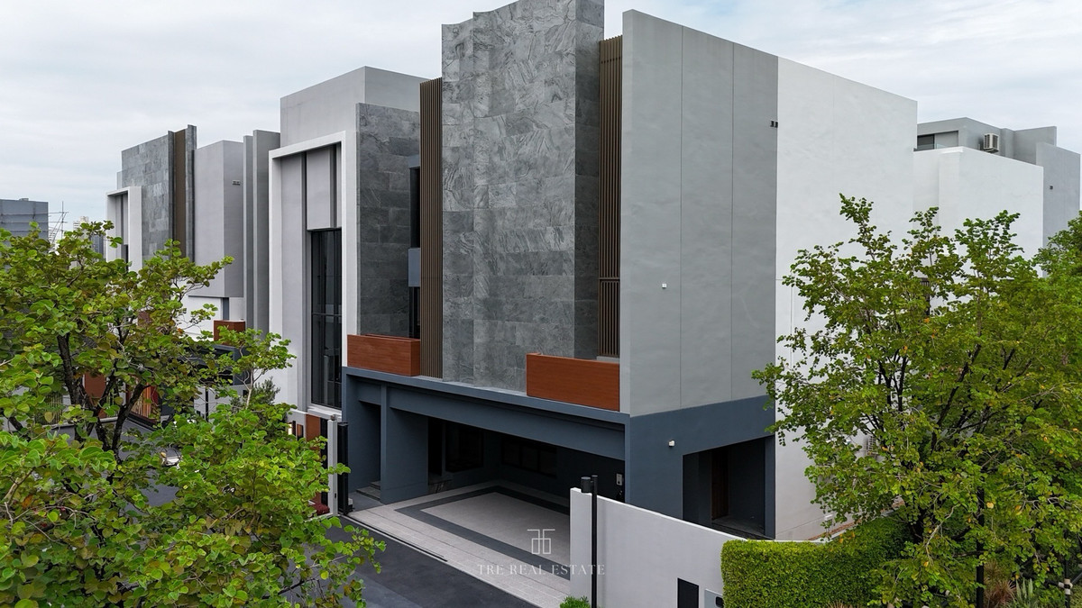 For SaleHousePattanakan, Srinakarin : Bugaan Krungthep Kreetha, luxury home, special deal price for the new year✨💝