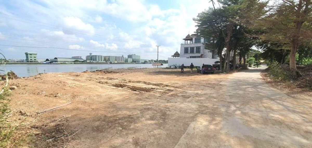 For RentLandChaengwatana, Muangthong : Land for rent next to the Chao Phraya River, 229.2 square wah, Bang Phut Subdistrict, Pak Kret District, Nonthaburi.