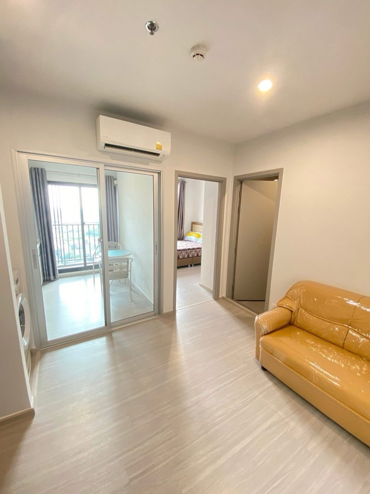 For RentCondoBang kae, Phetkasem : !!New room, first hand, special promotion 12,000฿ All furniture and electrical appliances in the room will be the first to be used by you. Building A, front end, and rental price guaranteed.