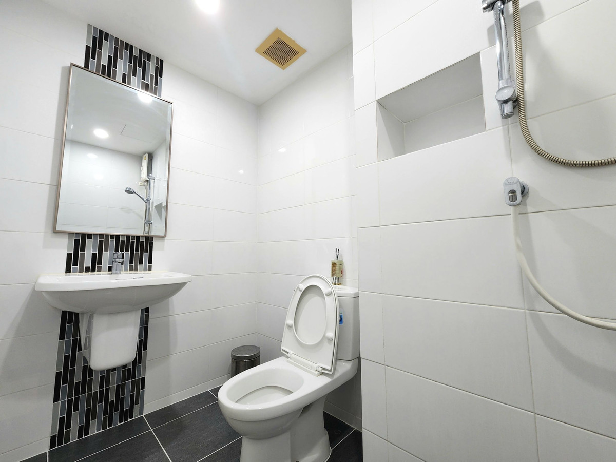 For RentCondoBangna, Bearing, Lasalle : **Room available. **Newly renovated room More attractive to live in. Kitchen zone, change the counter and electric stove. For rent, The Niche Mono Bangna, ready to live in!!