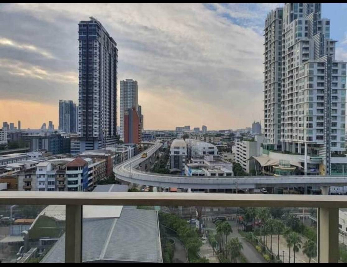 For SaleCondoWongwianyai, Charoennakor : Urgently selling Condo The River, room 103.64 square meters, 11th floor, Building B, contact 093-0316584