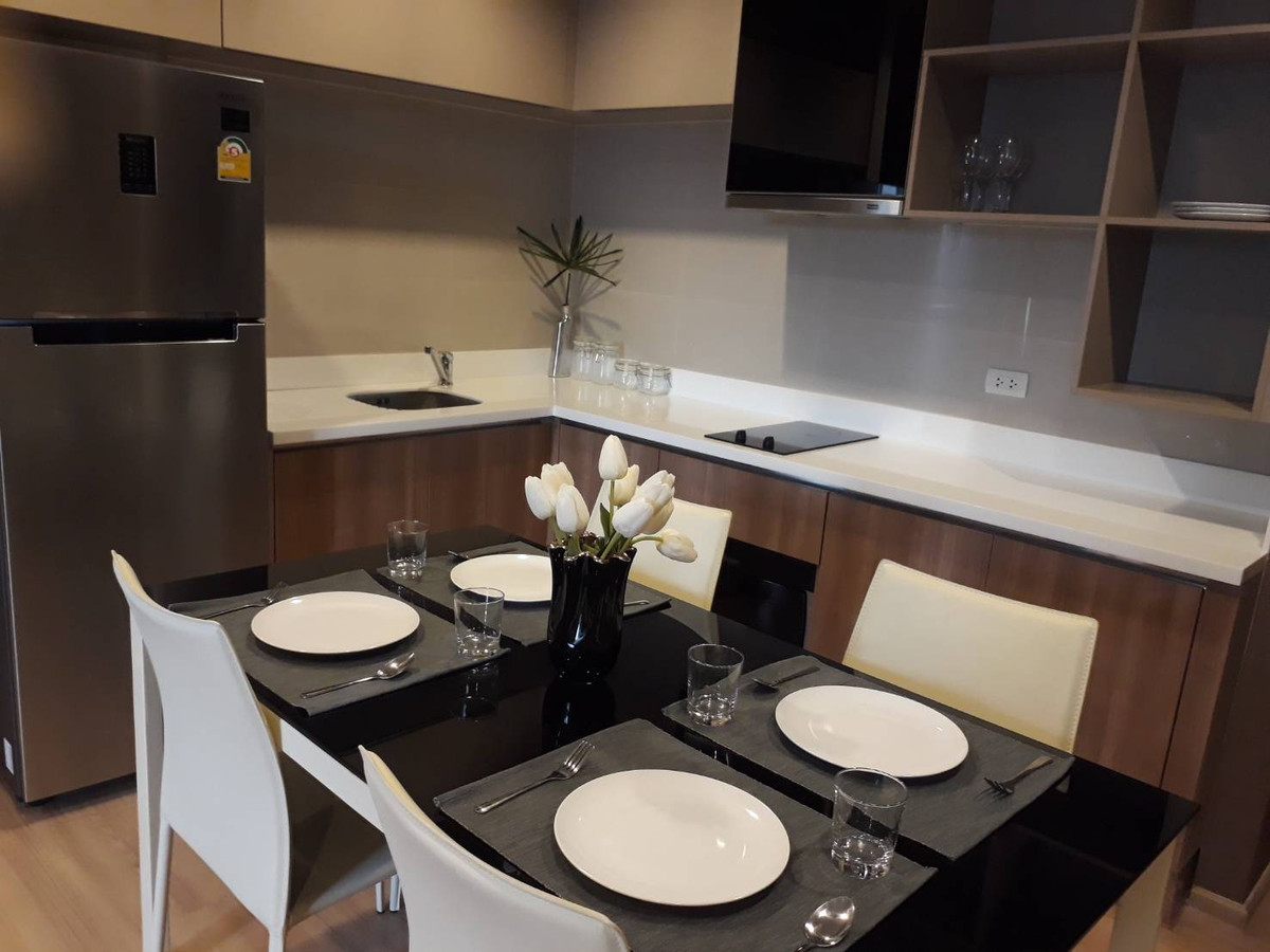 ให้เช่าคอนโดสาทร นราธิวาส : ให้เช่า 📍 Rhythm Sathorn 📍 2 ห้องนอน 2 ห้องน้ำ เฟอร์นิเจอร์ และ เครื่องใช้ไฟฟ้าครบ ใกล้ BTS สุรศักดิ์