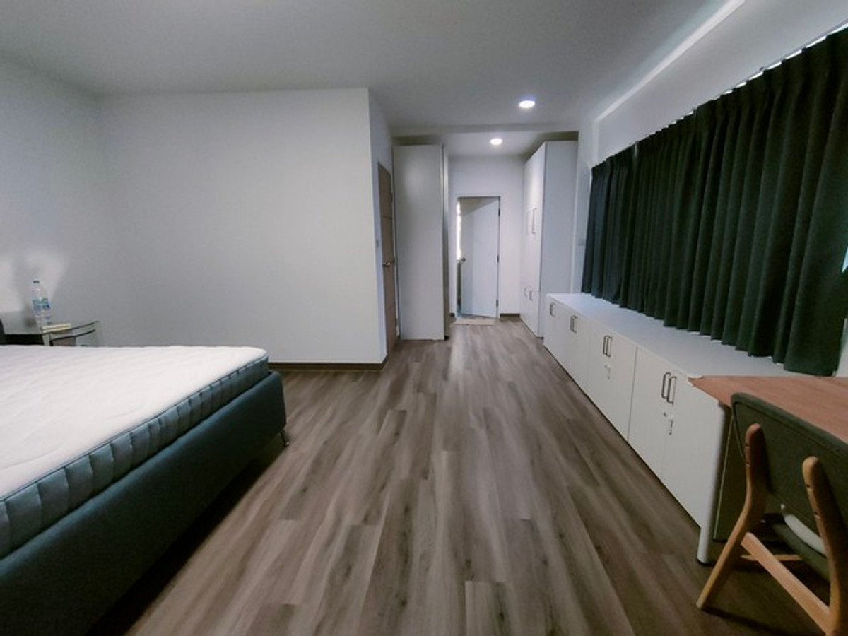 TownhomeRama 2, Bang Khun Thian : For sale and rent, 3-story townhome, Vista Park Rama 2, corner house, addition with furniture.