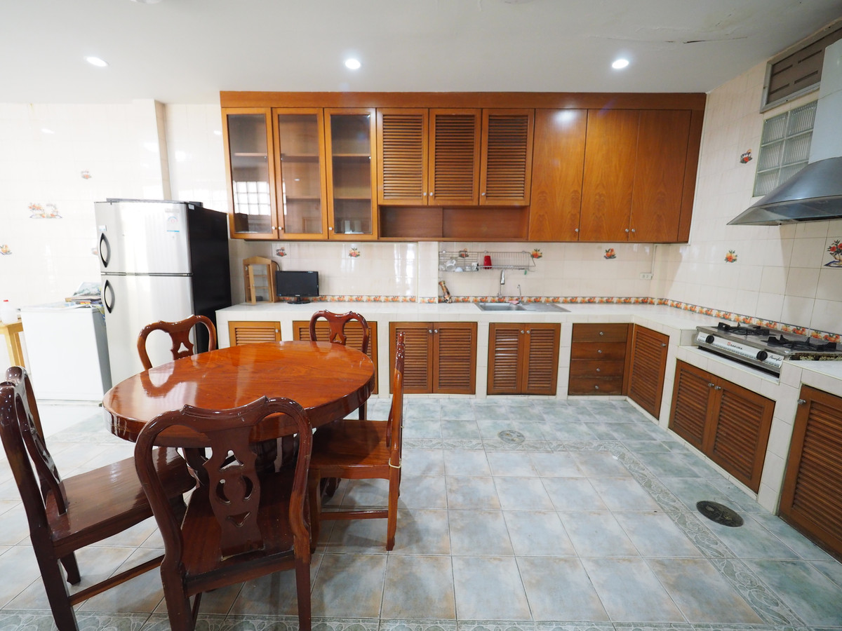 For RentTownhomeSathorn, Narathiwat : Newly Renovated, extra-large 4-storey corner townhouse in Sathon Dist.