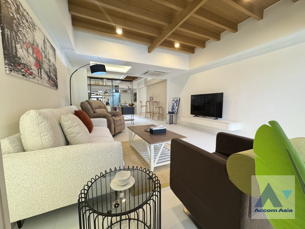 ขายทาวน์โฮมอ่อนนุช อุดมสุข : 🔼 AccomA🔽 Fully Furnished, Newly renovated มินิมอล อบอุ่น น่าอยู่…รีโนเวท สร้างใหม่ทุกสิ่ง