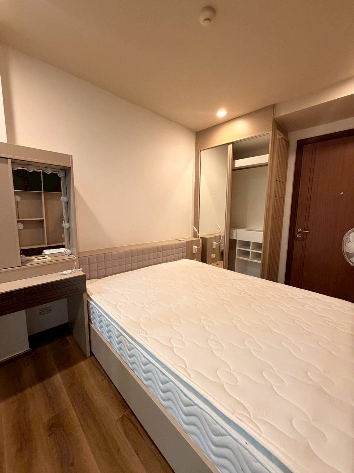 For RentCondoSapankwai,Jatujak : Urgent for rent!! Ready to move in on 27 Nov.🌍 Near BTS Saphan Khwai / Reserve first, get first served✨Onyx Phahon Yothin Saphan Khwai