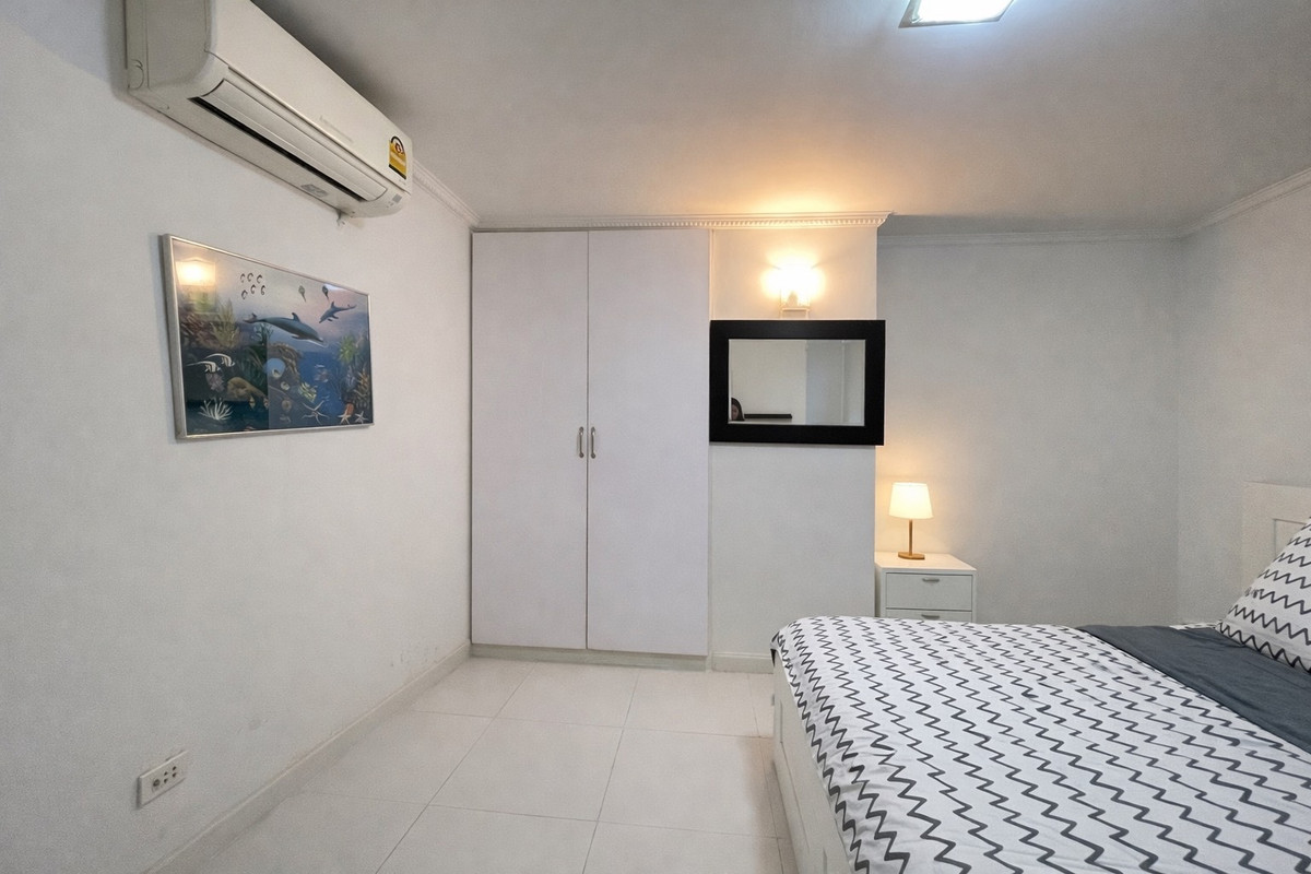 ให้เช่าคอนโดพระราม 9 เพชรบุรีตัดใหม่ RCA :  ด่วน! ให้เช่า  เพชรเก้า ทาวเวอร์  ห้องใหญ่ รีโนเวทใหม่ ราคาเดียวได้พื้นที่คุ้มสุดในย่านนี้ 