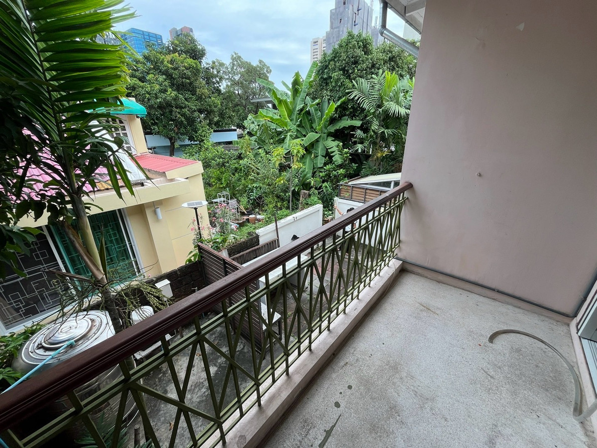 ให้เช่าร้านค้า/ตลาดนัดสุขุมวิท อโศก ทองหล่อ : ให้เช่า พื้นที่ทำธุรกิจ ขนาด 150 ตารางเมตร ซอยเอกมัย สุขุมวิท 63 เขตวัฒนา กรุงเทพมหานคร