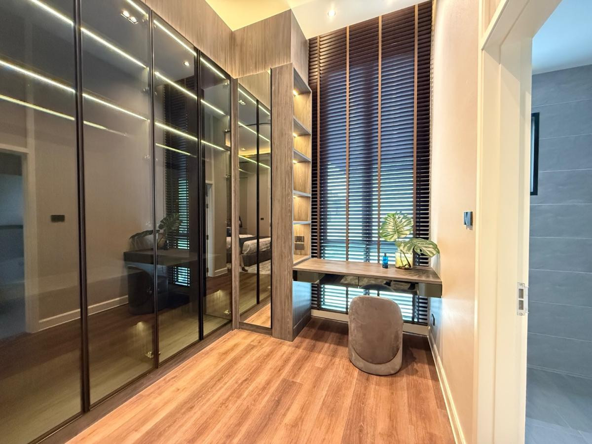 For SaleHouseBangna, Bearing, Lasalle : Rare Item! XL Home 441 sq.m. 📞 092-690-5445 Bangkok Boulevard Bangna Km.5 | 8 Parking | 44 MB ✨ Best Location | North Facing | Next to Clubhouse