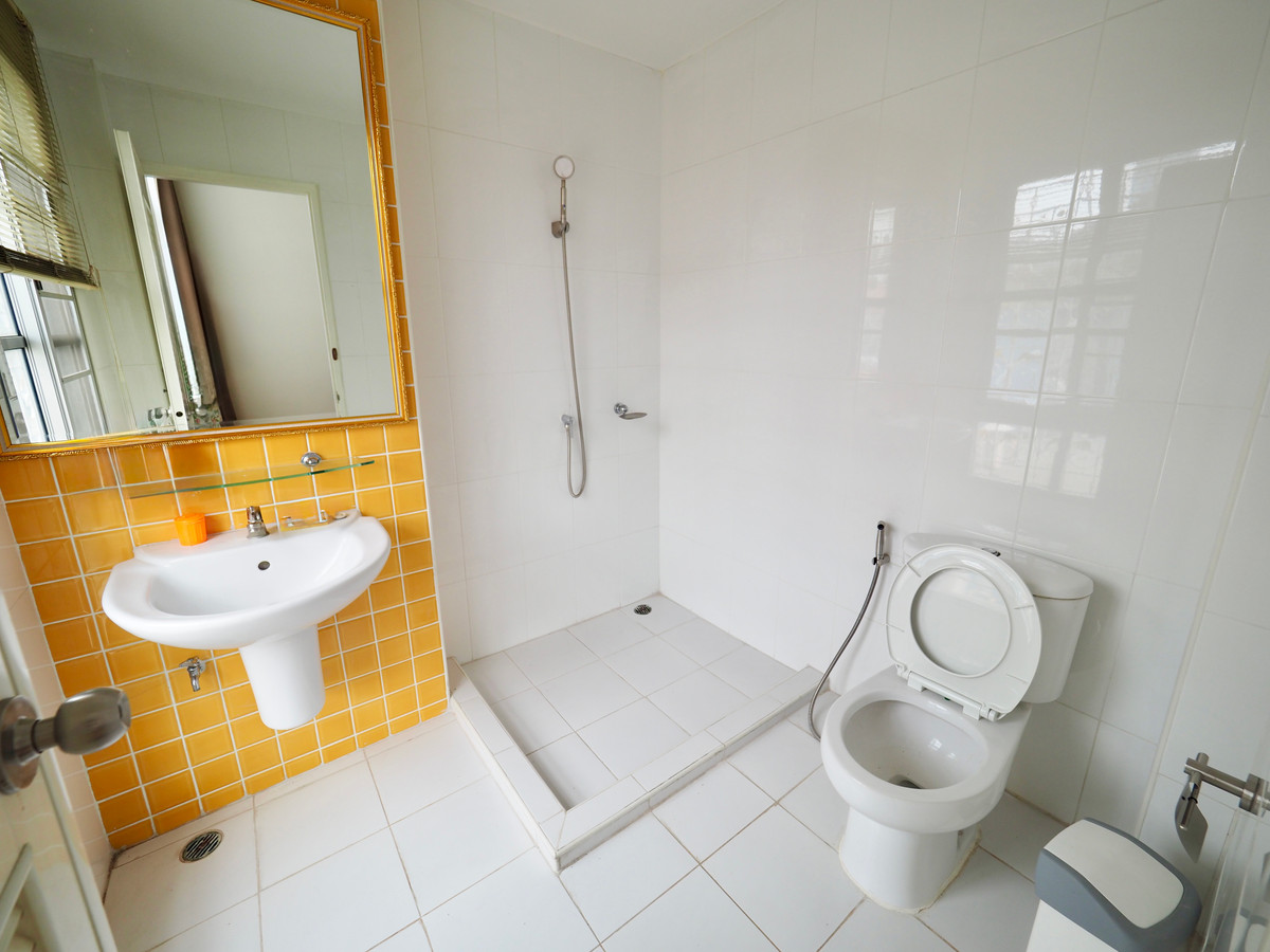 For RentTownhomeSathorn, Narathiwat : Newly Renovated, extra-large 4-storey corner townhouse in Sathon Dist.