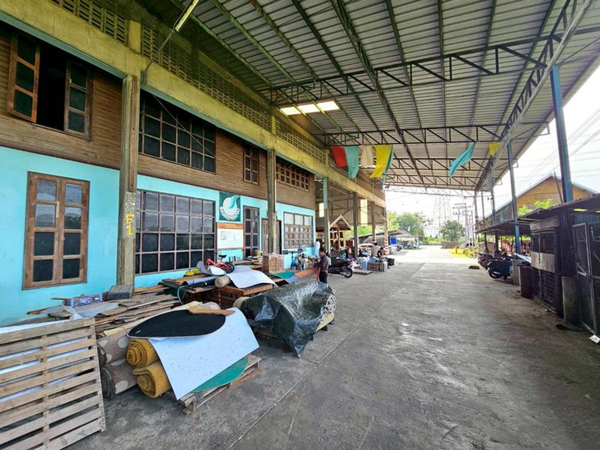 ขายโรงงานปทุมธานี รังสิต ธรรมศาสตร์ : ขาย ที่ดิน ติดถนน บางบัวทอง - สุพรรณบุรี หน้ากว้างประมาณ 90 เมตร เนื้อที่  26 ไร่ พร้อมกิจการ โรงงานไม้สัก ขนาดใหญ่ มีใบอนุญาติ อ.ลาดหลุมแก้ว ปทุมธานี 