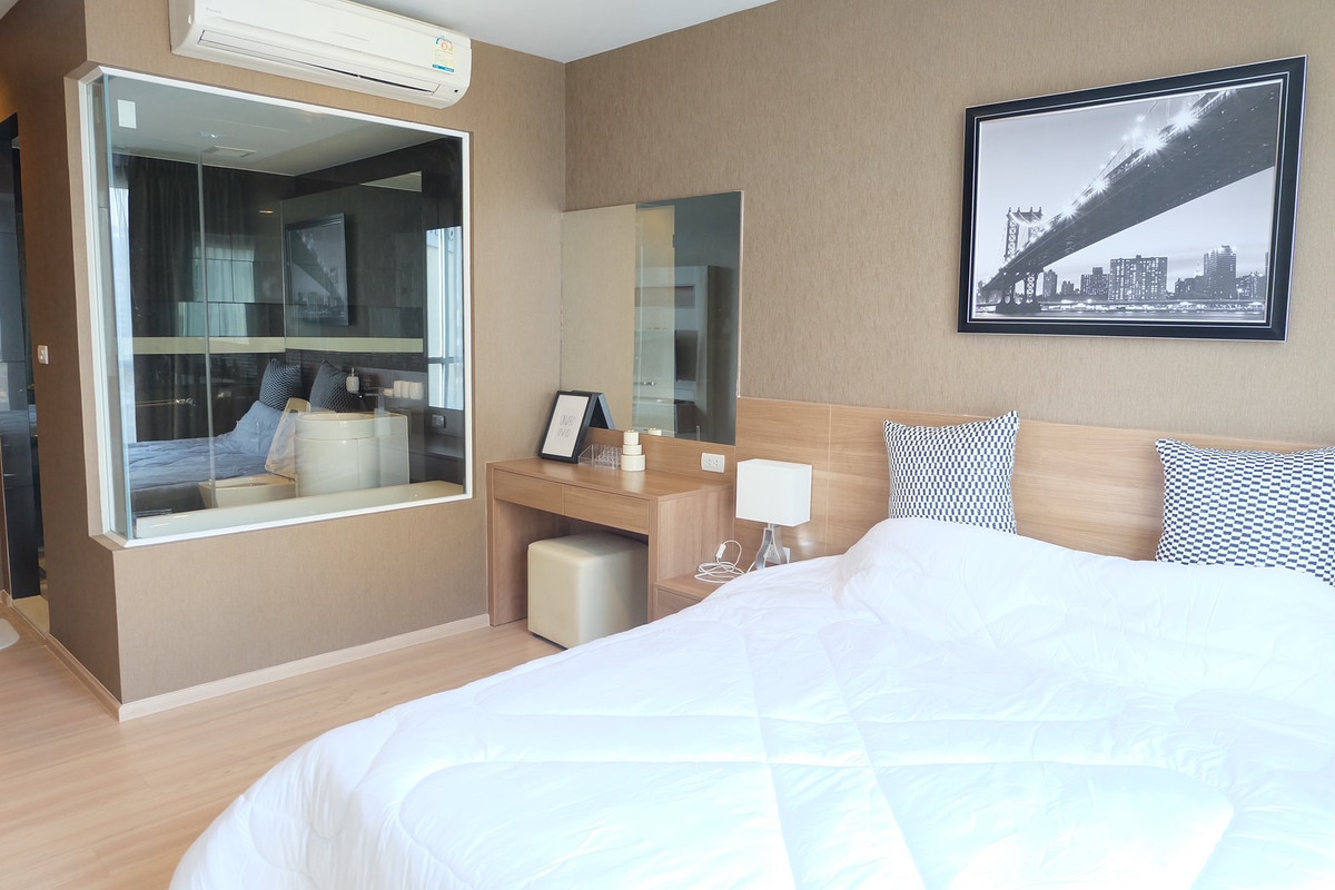 ให้เช่าคอนโดสาทร นราธิวาส : ให้เช่า 📍 Rhythm Sathorn 📍 2 ห้องนอน 2 ห้องน้ำ เฟอร์นิเจอร์ และ เครื่องใช้ไฟฟ้าครบ ใกล้ BTS สุรศักดิ์