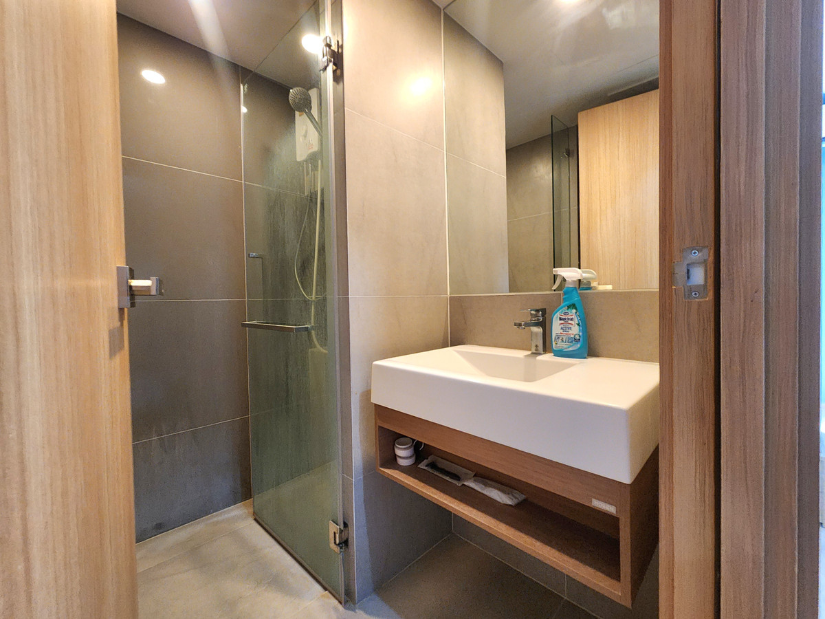 ให้เช่าคอนโดวงเวียนใหญ่ เจริญนคร : **ห้องว่างครับผม พร้อมอยู่แล้ว สไตล์มินิมอล วิวโล่งสวยมาก ทิศตะวันออกแดดเช้า** ให้เช่า The Most อิสรภาพ ห้องบนสุดส่วนตัวที่สุด ร้อนไม่มากSN517.4.184