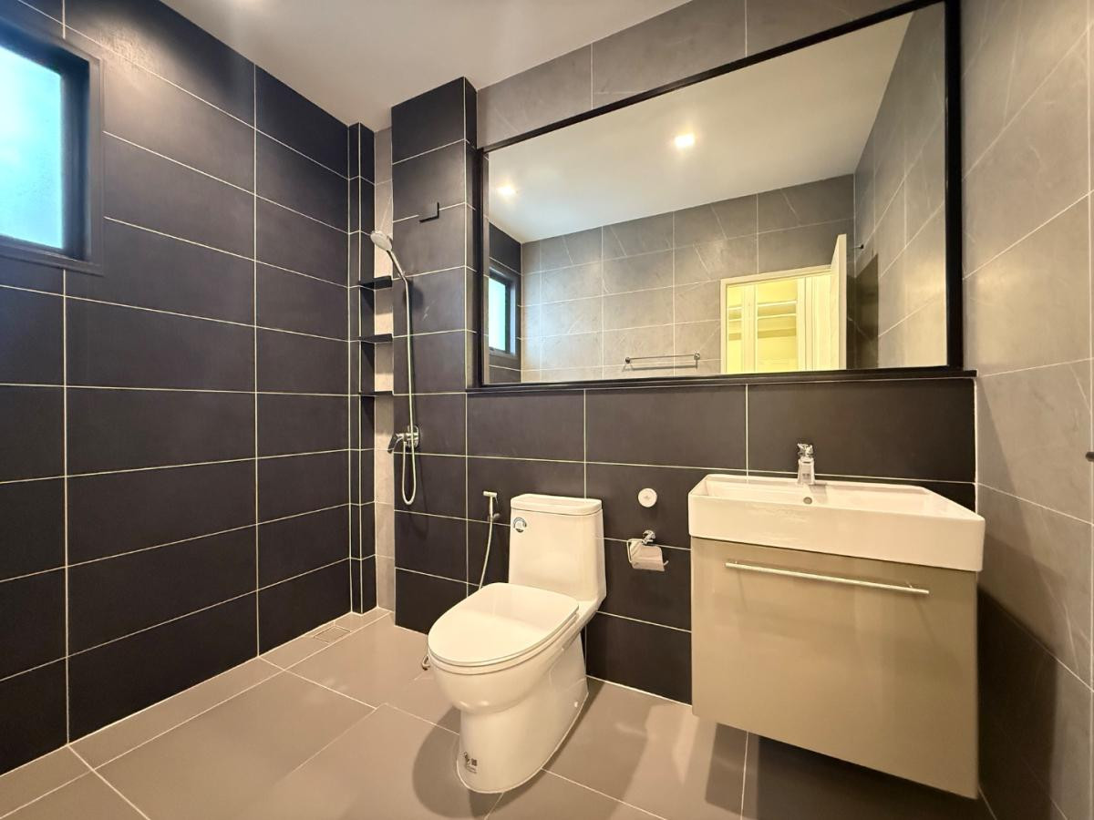 For SaleHouseBangna, Bearing, Lasalle : Rare Item! XL Home 441 sq.m. 📞 092-690-5445 Bangkok Boulevard Bangna Km.5 | 8 Parking | 44 MB ✨ Best Location | North Facing | Next to Clubhouse