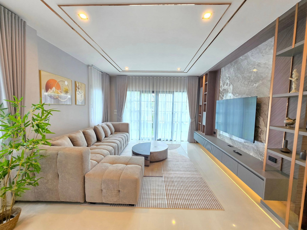 ให้เช่าบ้านบางนา แบริ่ง ลาซาล : ให้เช่า บ้านเดี่ยว Centro Bangna บ้านใหม่ ตกแต่งครบ พร้อมเข้าอยู่ ทำเลดีที่สุดบางนา (Rt-01)