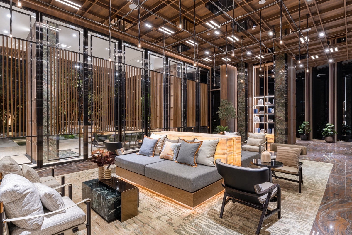 For RentCondoSukhumvit, Asoke, Thonglor : 🔥 Rent now! Brand new, stunning apartment 🔥 RHYTHM Ekkamai Estate. Prime location in the heart of Ekkamai-Thonglor ✨ Close to BTS Ekkamai, super convenient transportation 🚝