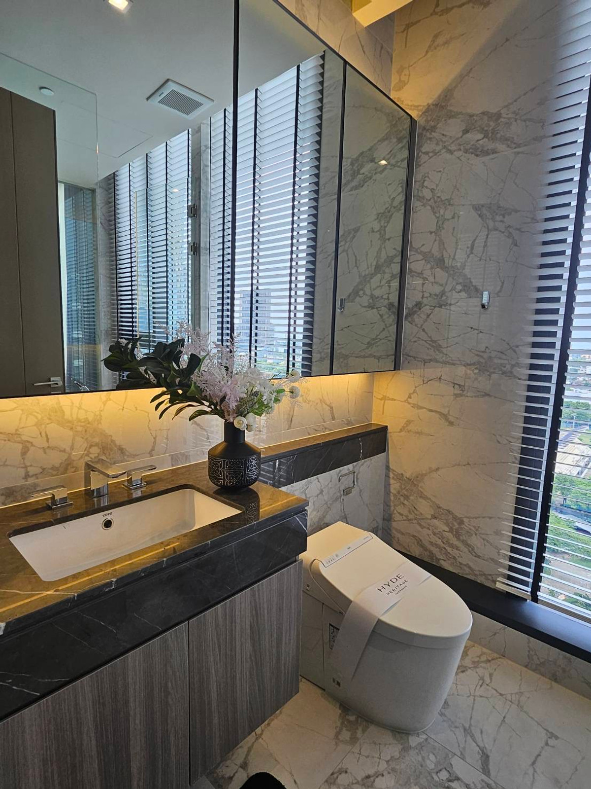 For RentCondoSukhumvit, Asoke, Thonglor : Available Hyde heritage thonglor luxury condominium 2 bedroom 2 bathroom