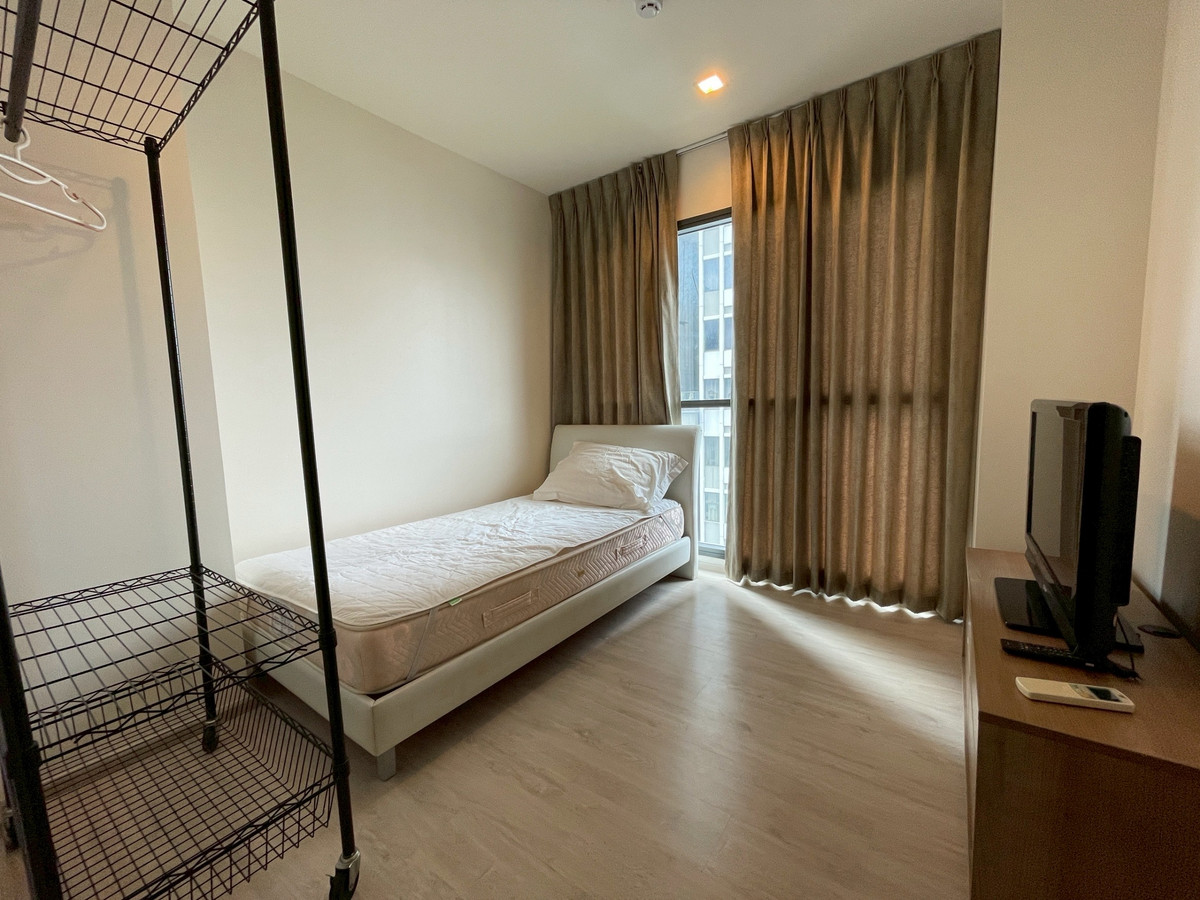 For RentCondoRatchathewi,Phayathai : For rent, 2 bedrooms, 2 bathrooms, special price, Rhythm Rangnam, Condo Rhythm Rangnam, ready to move in.