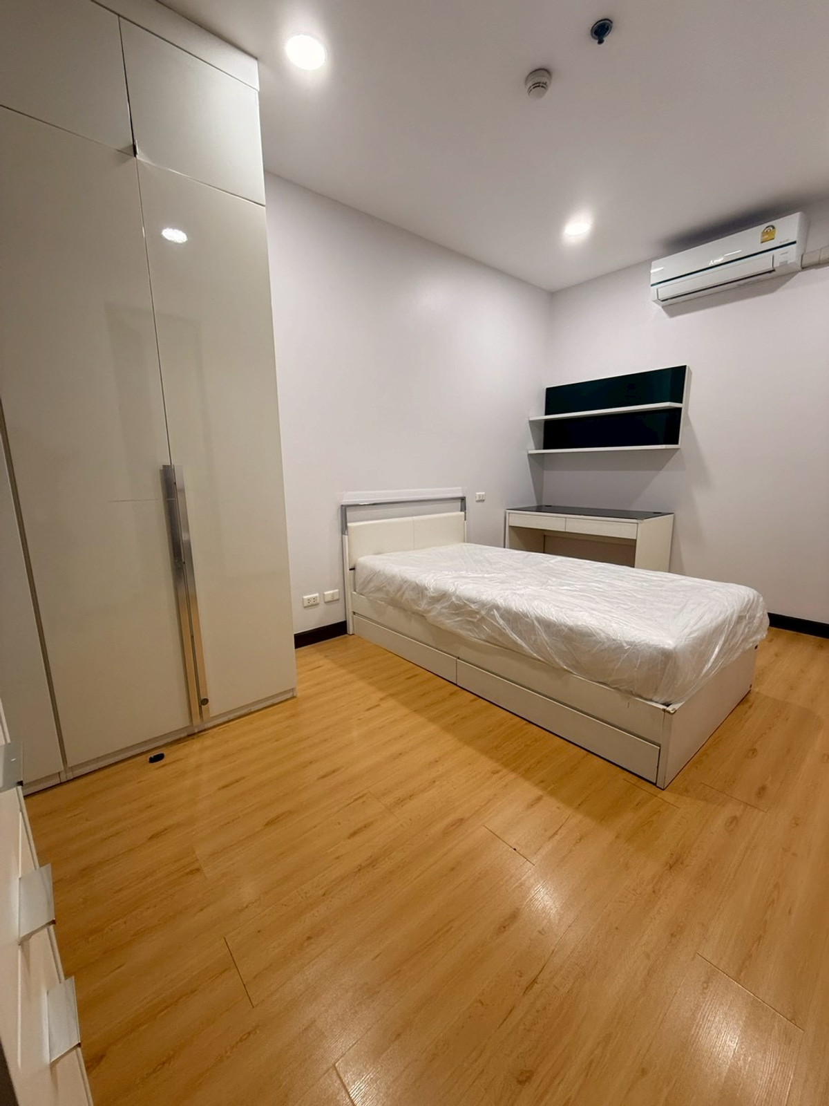 ให้เช่าคอนโดราชเทวี พญาไท : ให้ เช่า The Address Siam ดิ แอดเดรส สยาม 2ห้องนอน 2ห้องน้ำ (ห้องใหม่ พร้อมเข้าอยู่)