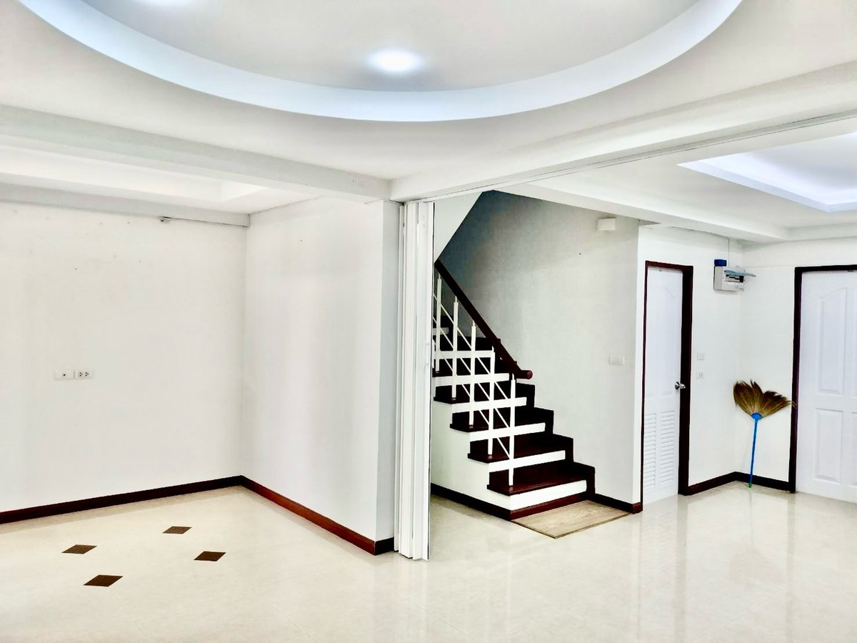 ขายทาวน์โฮมบางนา แบริ่ง ลาซาล : ทาวน์โฮม 3 ชั้น หมู่บ้าน ศุภาลัย วิลล์ สุขุมวิท – ศรีนครินทร์ ซอยแบริ่ง 58 / ศรีด่าน 3