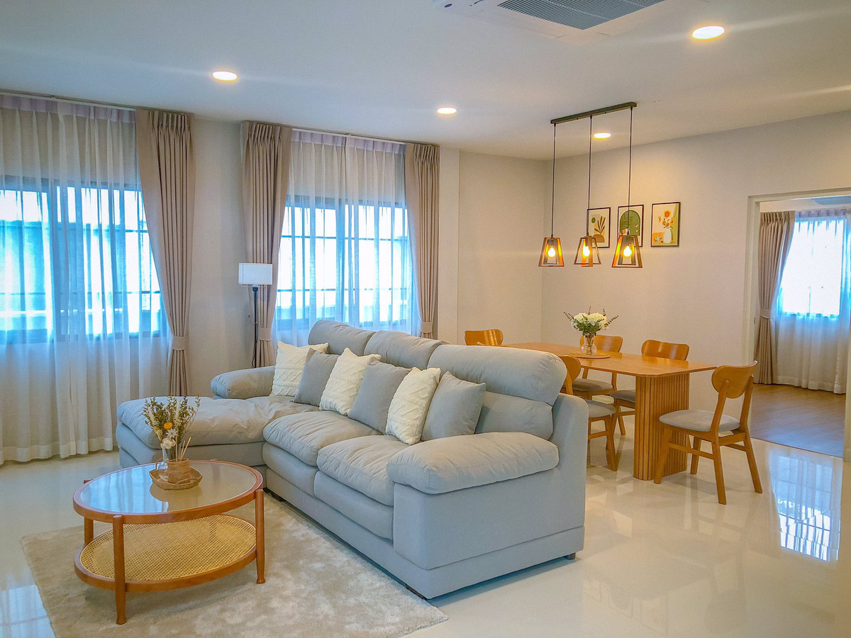 For RentHouseBangna, Bearing, Lasalle : 🏷️ [For Rent] Centro Bangna Phase 2 | 4BR 4BA | 235 sq.m | Near Mega Bangna | 115,000 THB | Ref: T2105 | LINE: @323gqmho | Tel: 064-831-5424