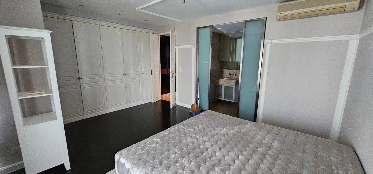 ให้เช่าคอนโดวิทยุ ชิดลม หลังสวน : Condo BTS CHIDLOM Urbana langsuan 145sq,m 2 beds, 3 baths