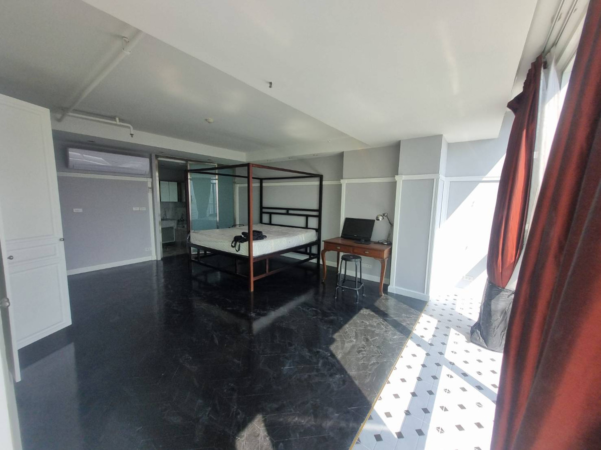 ให้เช่าคอนโดวิทยุ ชิดลม หลังสวน : Condo BTS CHIDLOM Urbana langsuan 145sq,m 2 beds, 3 baths