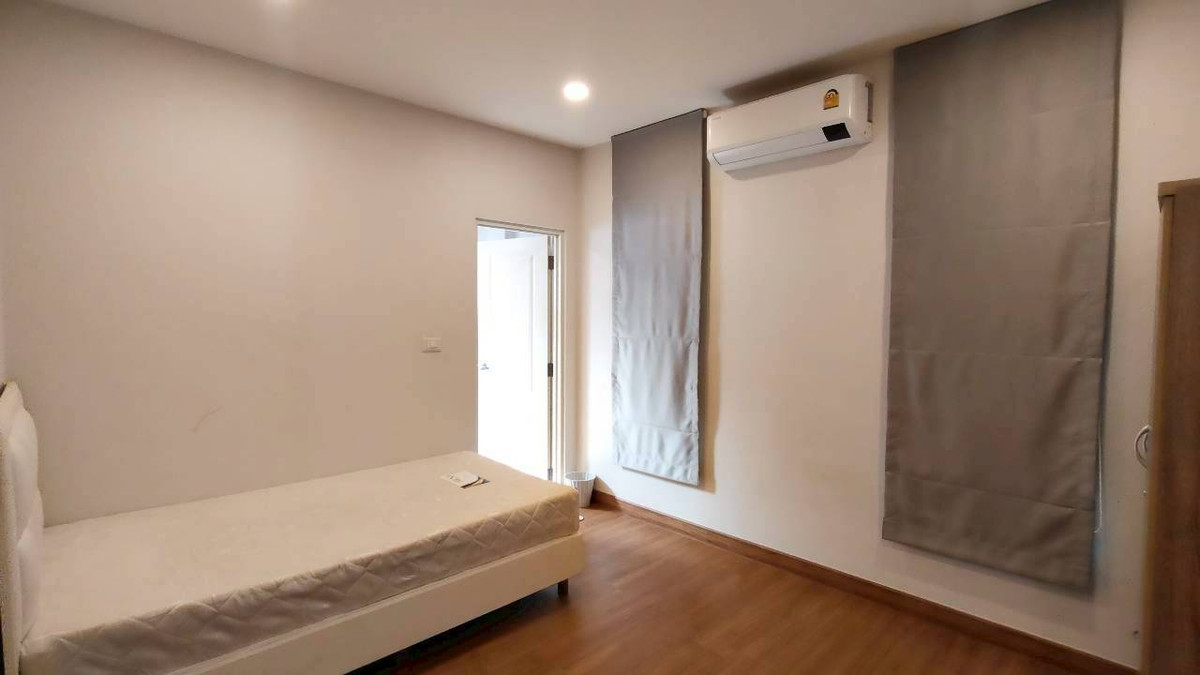 For RentHouseRathburana, Suksawat : 🏡✨ Luxury house for rent, CENTRO Rama 2 - Phutthabucha project, 2-story detached house • Fully Furnished • Ready to move in immediately, 4 bedrooms | 5 bathrooms | 3 parking spaces.