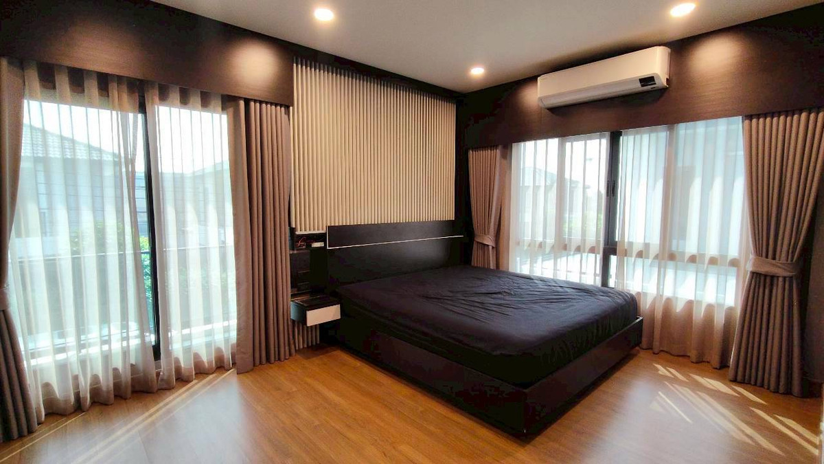 For RentHouseRathburana, Suksawat : 🏡✨ Luxury house for rent, CENTRO Rama 2 - Phutthabucha project, 2-story detached house • Fully Furnished • Ready to move in immediately, 4 bedrooms | 5 bathrooms | 3 parking spaces.
