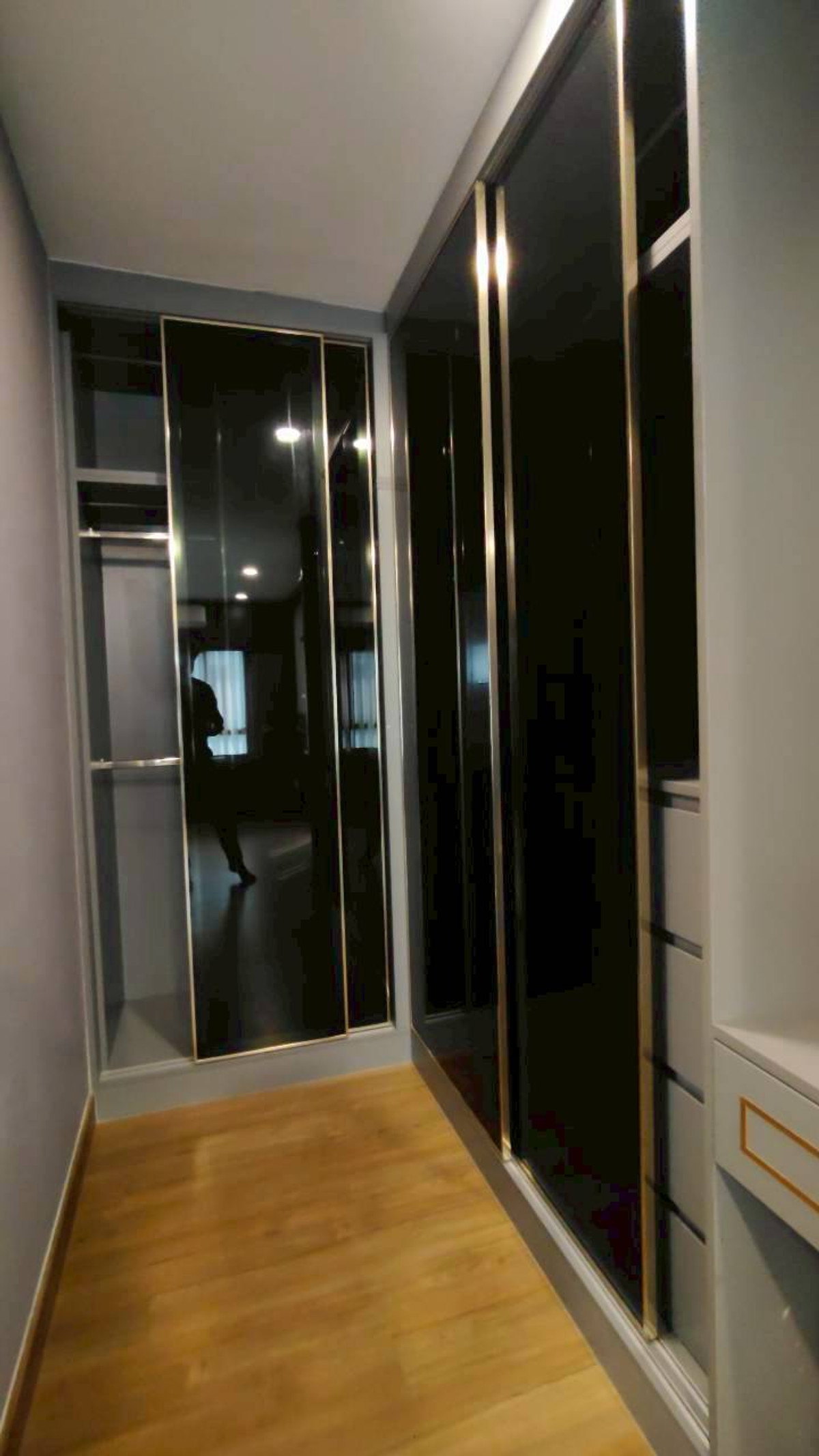 For RentHouseRathburana, Suksawat : 🏡✨ Luxury house for rent, CENTRO Rama 2 - Phutthabucha project, 2-story detached house • Fully Furnished • Ready to move in immediately, 4 bedrooms | 5 bathrooms | 3 parking spaces.