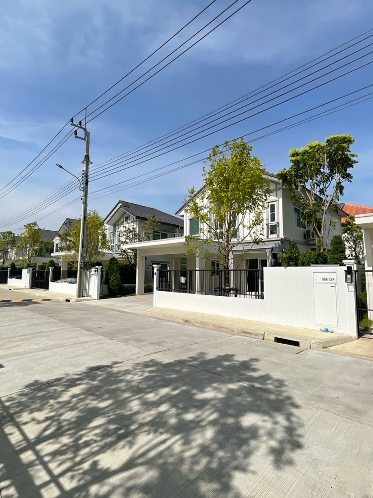 ให้เช่าบ้านบางนา แบริ่ง ลาซาล : Villaggio 3 Srinakarin - Bangna Mega Bangna (brand-new / never rented) @bhumdevelopment
