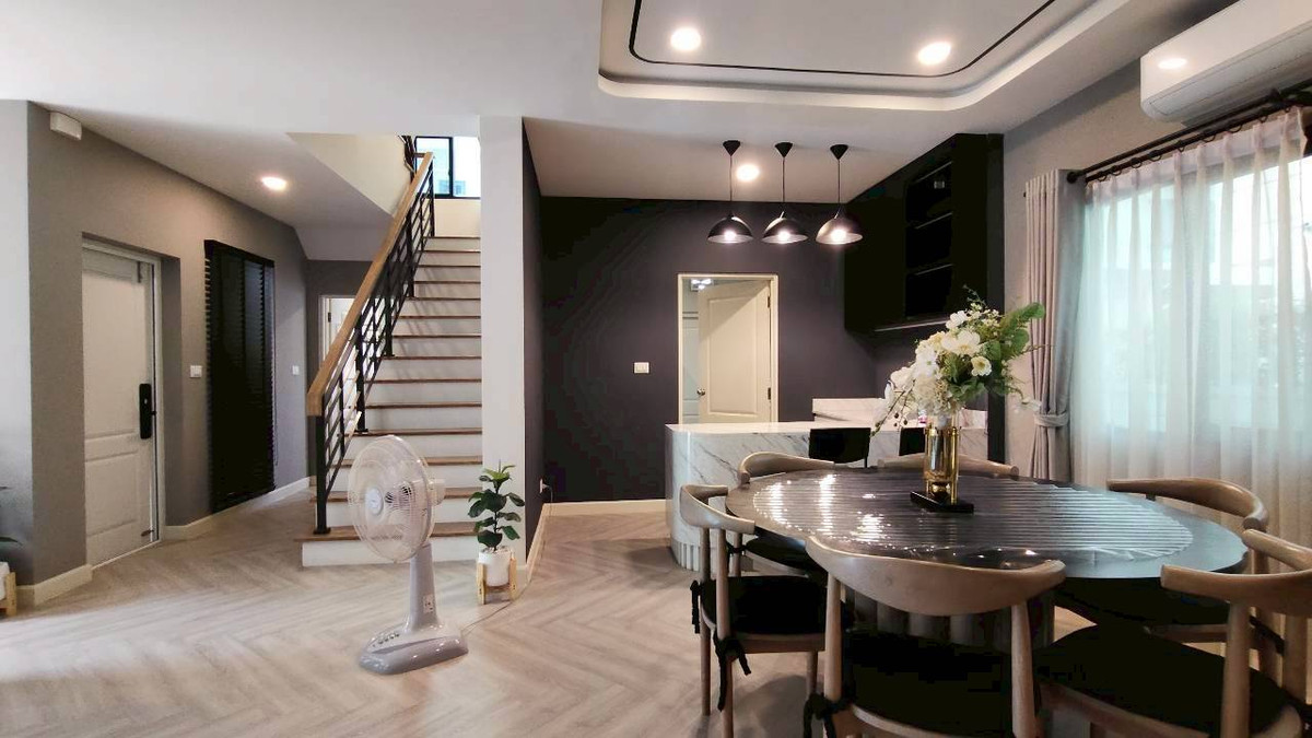 For RentHouseRathburana, Suksawat : 🏡✨ Luxury house for rent, CENTRO Rama 2 - Phutthabucha project, 2-story detached house • Fully Furnished • Ready to move in immediately, 4 bedrooms | 5 bathrooms | 3 parking spaces.