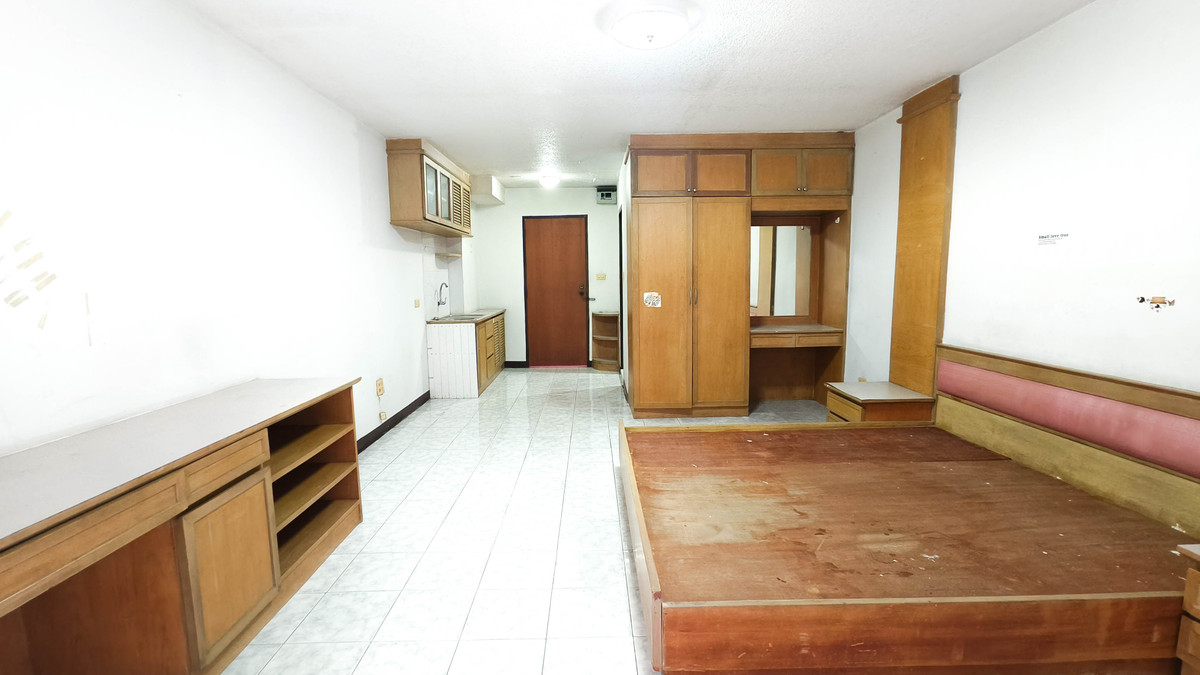 For SaleCondoLadkrabang, Suwannaphum Airport : Sale condo for under a million, Thongpracha condo town 3,near skytrain