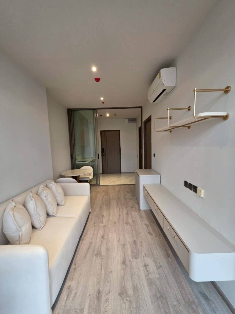 For RentCondoSukhumvit, Asoke, Thonglor : 🔥Urgent for Rent🔥 Rhythm Ekkamai Estate, luxuriously decorated, fully furnished, ready to move in, near BTS Ekkamai.