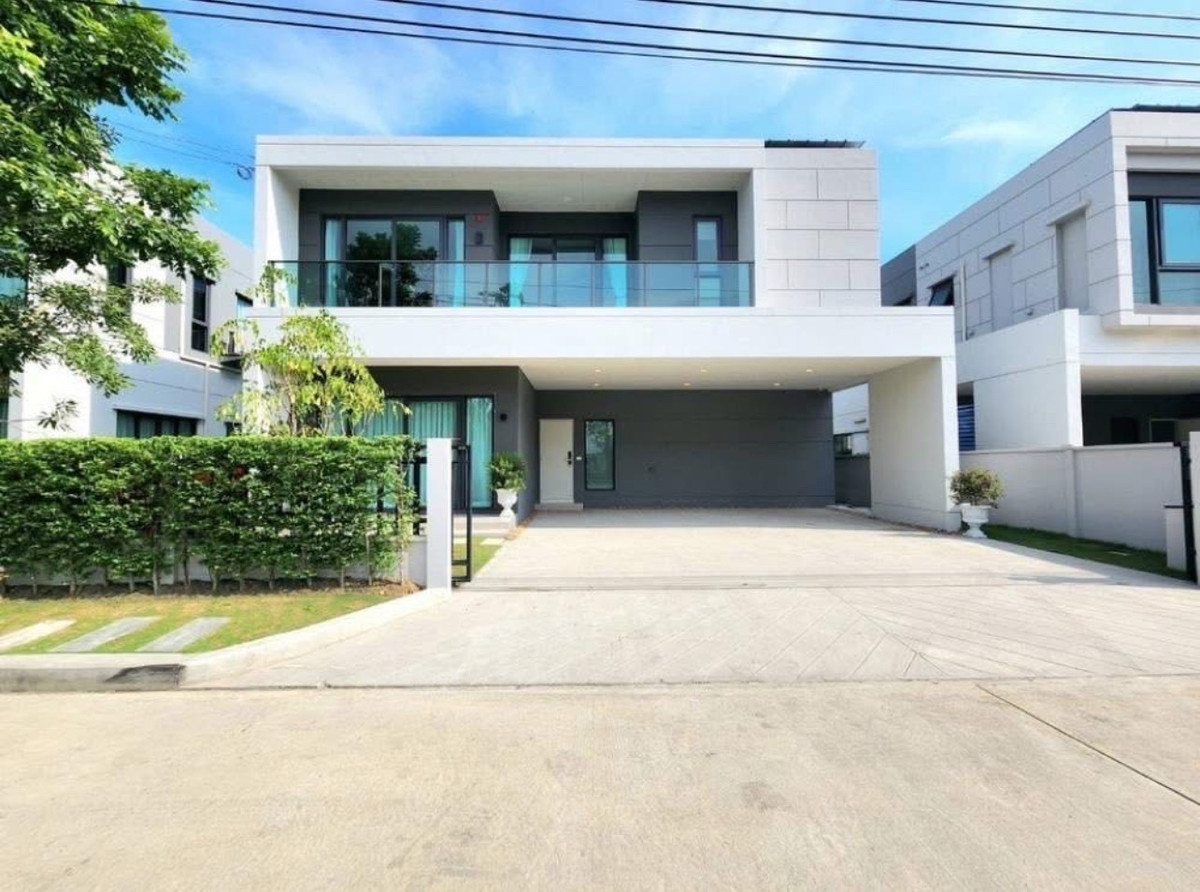 ให้เช่าบ้านบางนา แบริ่ง ลาซาล : ▲ Centro Bangna |  ▲ 4 ห้องนอน | 5 ห้องนอน มีห้องแม่บ้าน ❤️‍🔥 ใกล้ Mega Bangna และ (CIS)