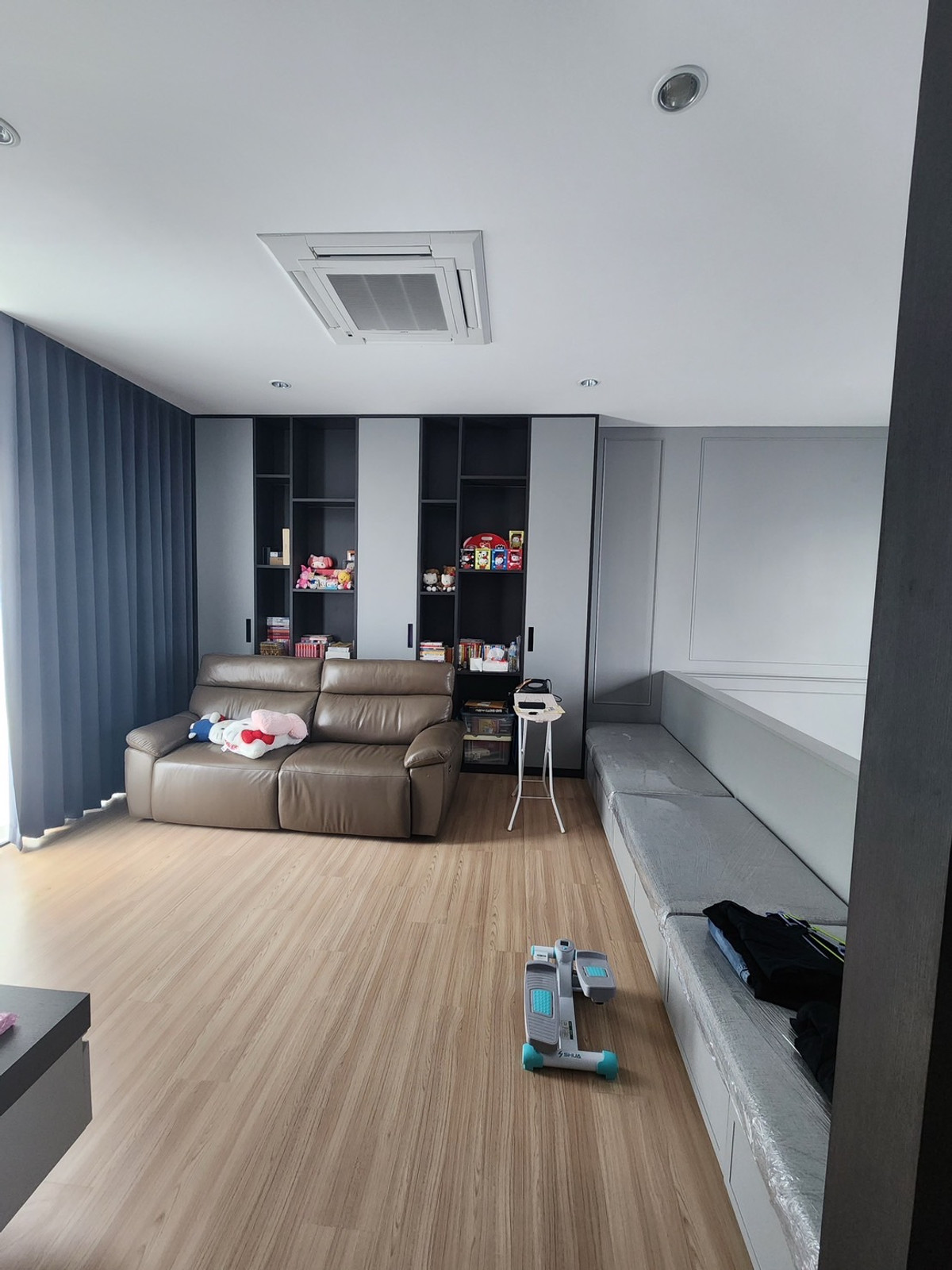 For SaleTownhomePattanakan, Srinakarin : For Sale: Luxury 4-Storey Townhome at Nirvana Define | Type C | Owner-Occupied | Fully Built-in | Excellent Condition | Priced at Original Cost