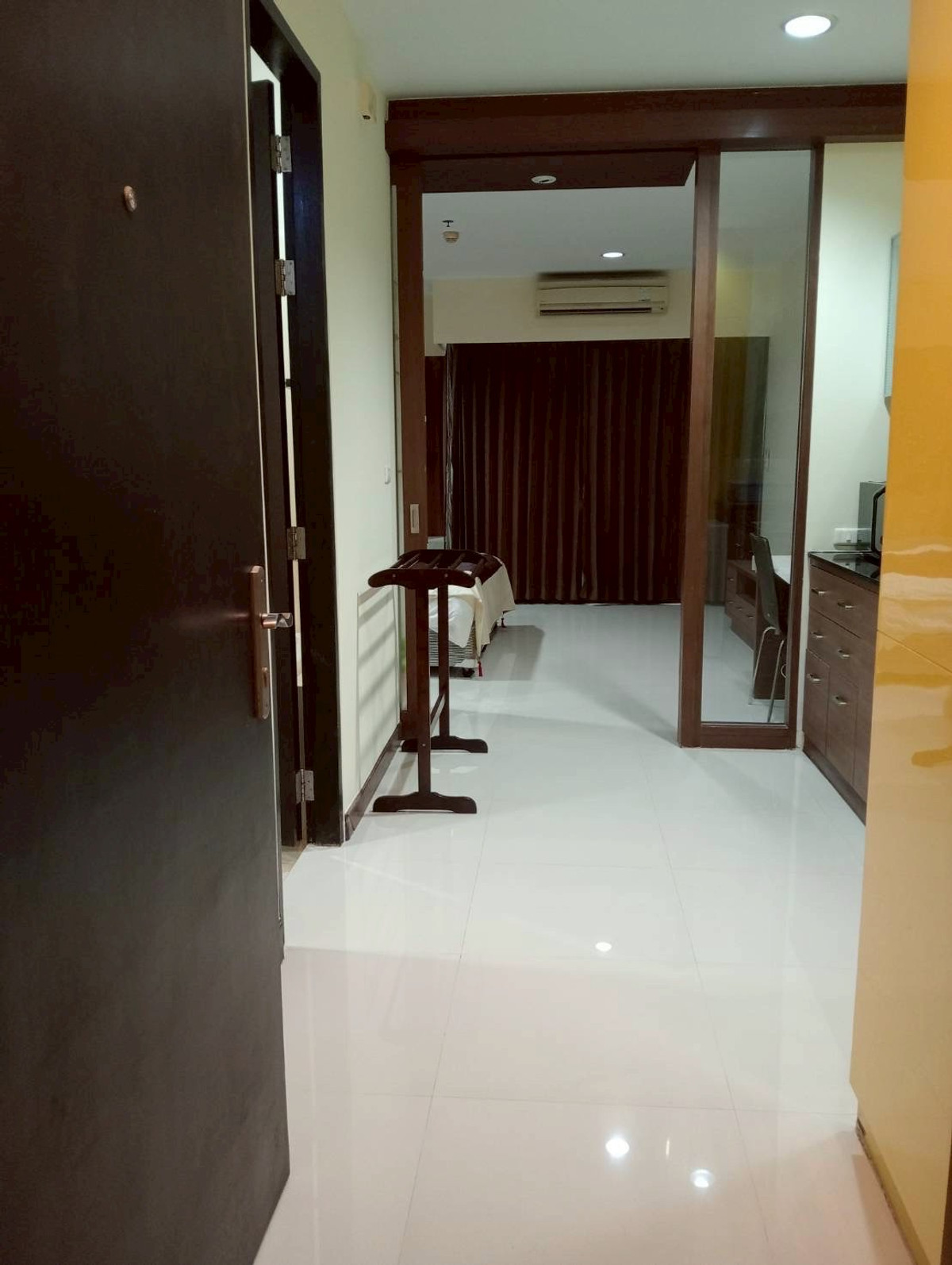 ให้เช่าคอนโดราชเทวี พญาไท : ให้ เช่า The Address Siam ดิ แอดเดรส สยาม 1ห้องนอน 1ห้องน้ำ (ห้องใหม่ พร้อมเข้าอยู่)