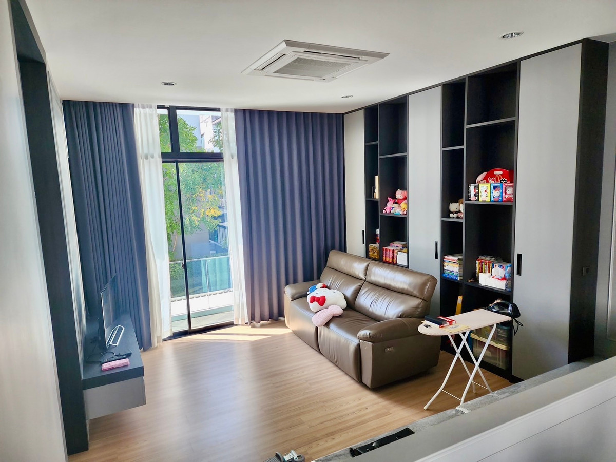 For SaleTownhomePattanakan, Srinakarin : For Sale: Luxury 4-Storey Townhome at Nirvana Define | Type C | Owner-Occupied | Fully Built-in | Excellent Condition | Priced at Original Cost