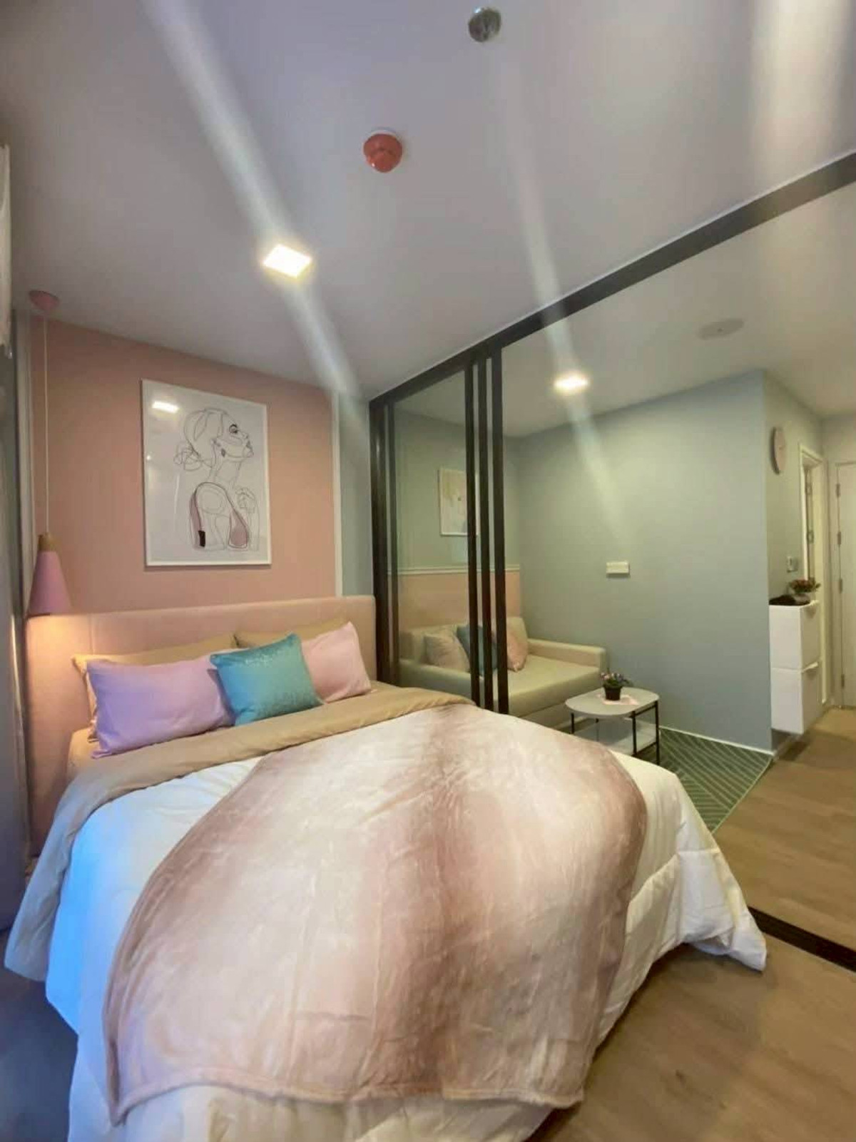 ให้เช่าคอนโดปทุมธานี รังสิต ธรรมศาสตร์ : 🏡 ให้เช่า Kave TU 💖 ✨ ตึก D ชั้น 7 วิวสระ แต่งสวย ✅️ พร้อมเข้าอยู่