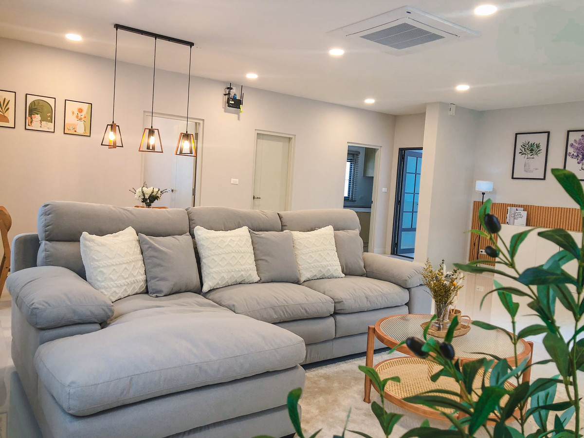 ให้เช่าบ้านบางนา แบริ่ง ลาซาล : 🏷️ [For Rent] Centro Bangna Phase 2 | 4BR 4BA | 235 sq.m | Near Mega Bangna | 115,000 THB | Ref: T2105 | LINE: @323gqmho | Tel: 064-831-5424