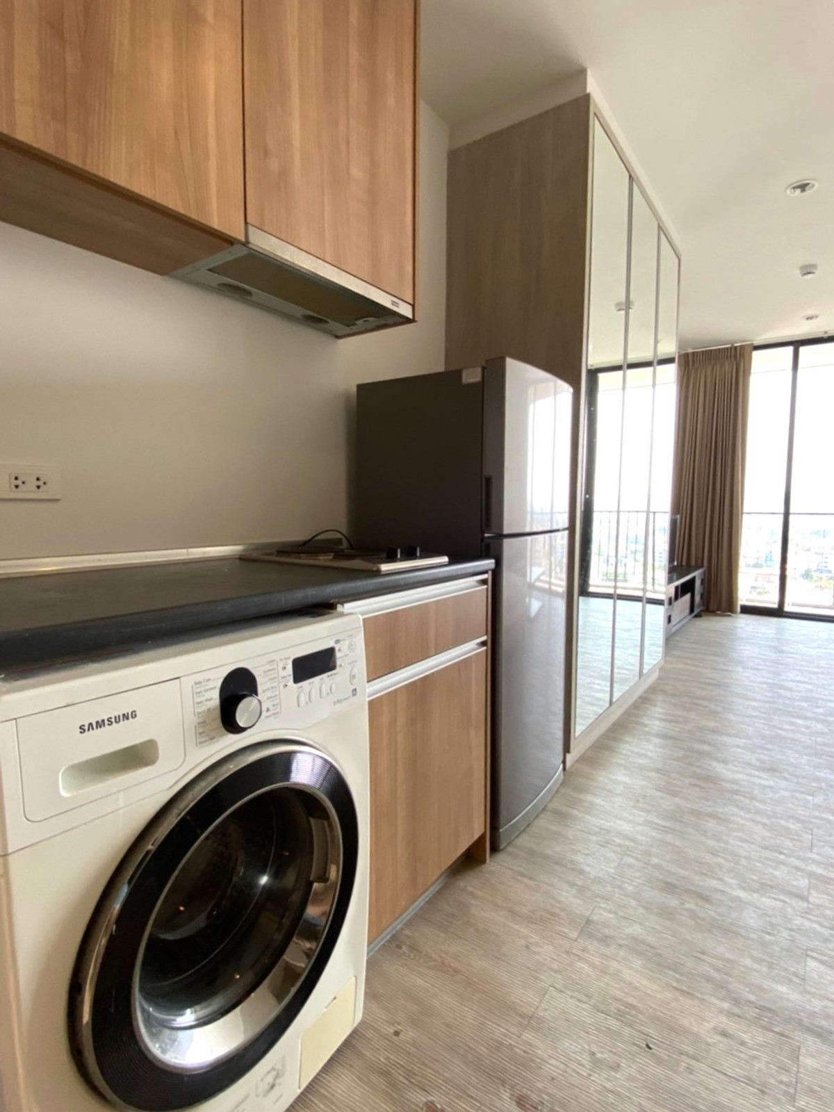 ให้เช่าคอนโดลาดพร้าว เซ็นทรัลลาดพร้าว : The Issara Ladprao | ห้องโปร่ง  ไม่บังวิว  📞 Line:@pukkhome (with @ )