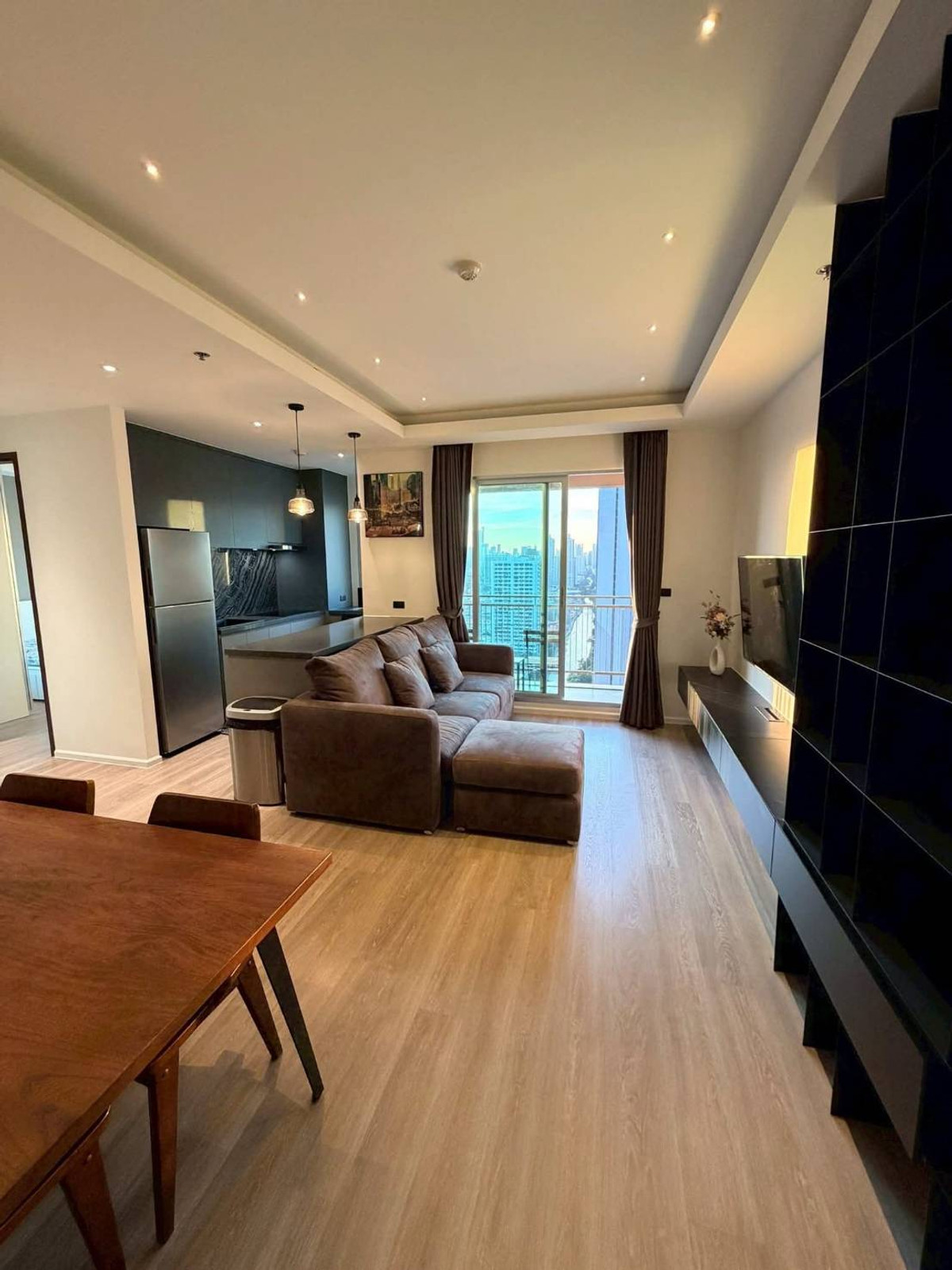 ให้เช่าคอนโดพระราม 9 เพชรบุรีตัดใหม่ RCA : 💥CP-9521💥ว่าง ให้ เช่า ทรู ทองหล่อ  👉แอดไลน์ @seecondo 