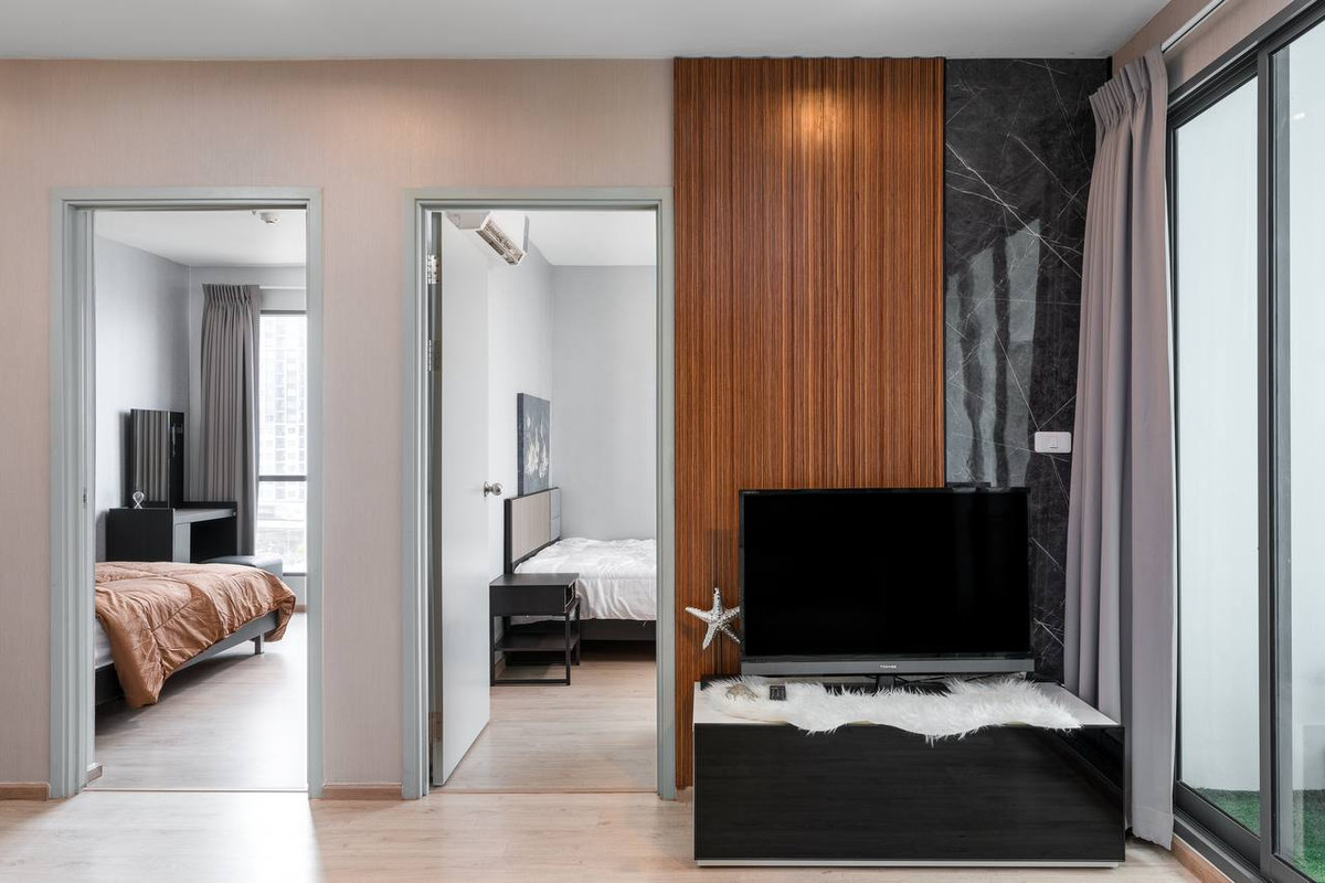 For SaleCondoThaphra, Talat Phlu, Wutthakat : Ideo Wutthakat【𝐒𝐄𝐋𝐋 & 𝐑𝐄𝐍𝐓】🔥Luxury condo with premium furniture, simple yet elegant, without the need for a lot of decoration🔥 Contact Line ID: @hacondo