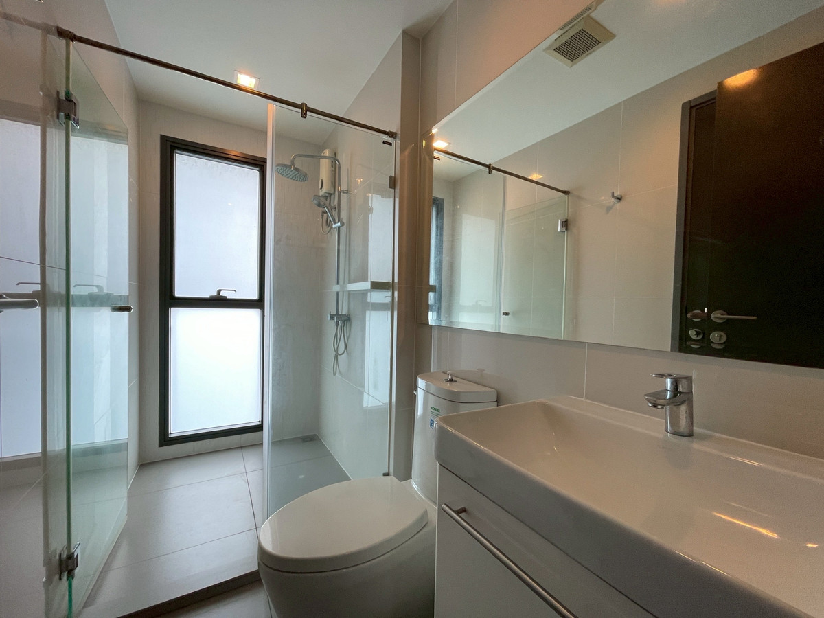 For RentCondoRatchathewi,Phayathai : For rent, 2 bedrooms, 2 bathrooms, special price, Rhythm Rangnam, Condo Rhythm Rangnam, ready to move in.