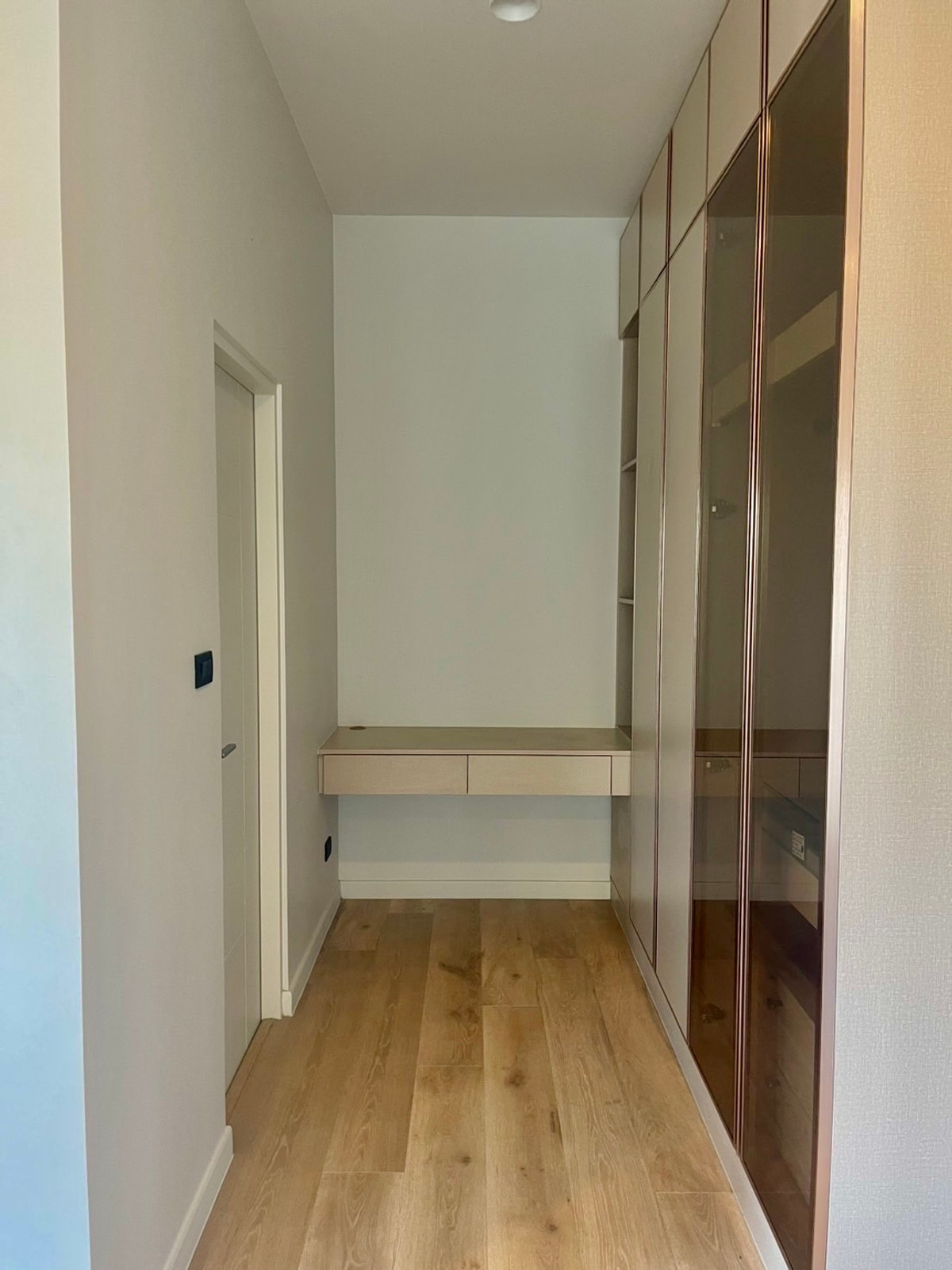 For RentHousePattanakan, Srinakarin : **For Rent: Luxury 2-Storey Detached Home at Burasiri Krungthep Kreetha Type CARUNDA | Fully Furnished | 300 SQM | Pet Friendly | Private & Spacious**