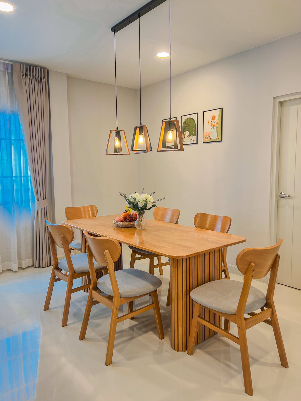 For RentHouseBangna, Bearing, Lasalle : 🏷️ [For Rent] Centro Bangna Phase 2 | 4BR 4BA | 235 sq.m | Near Mega Bangna | 115,000 THB | Ref: T2105 | LINE: @323gqmho | Tel: 064-831-5424