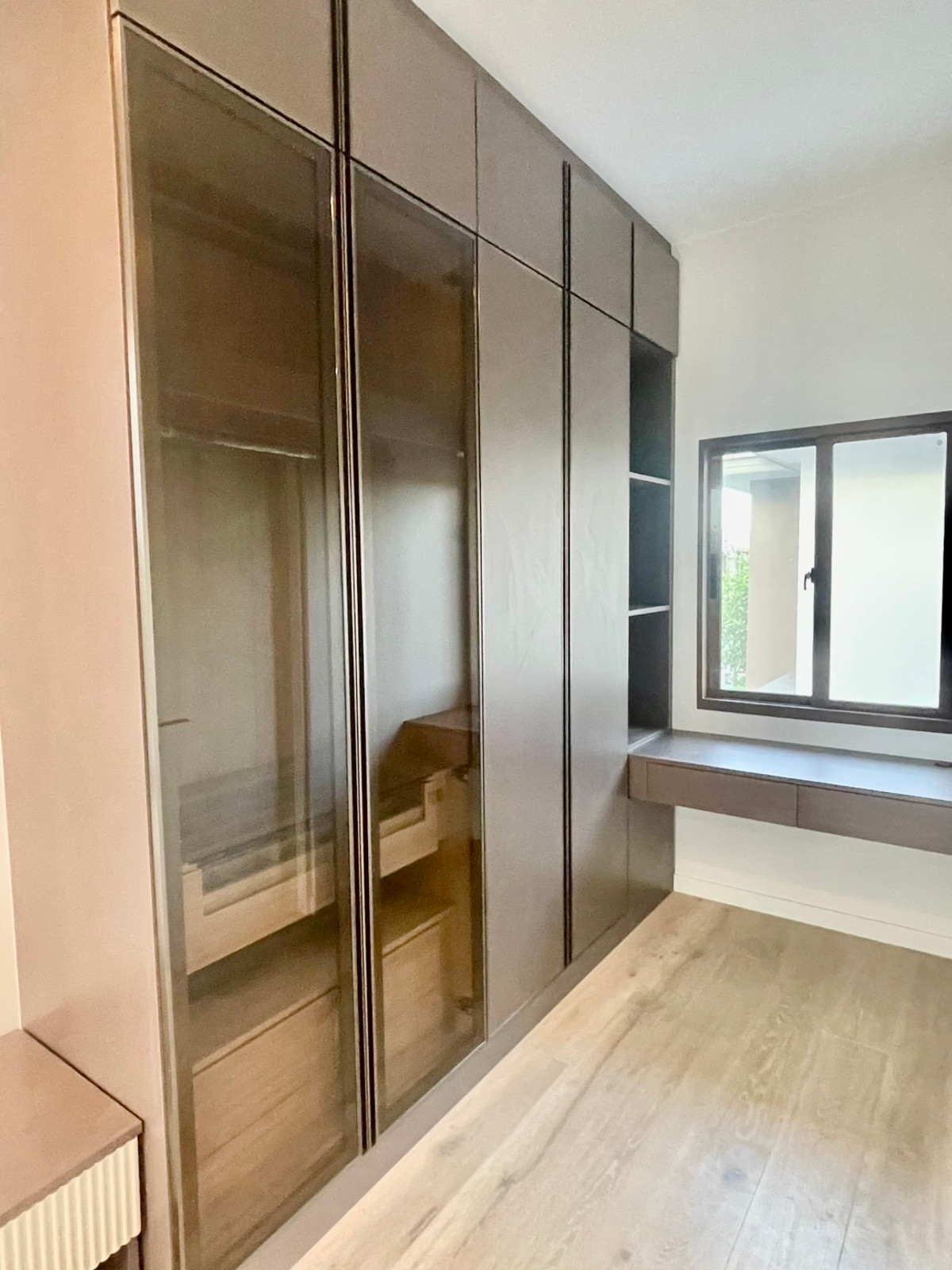 For RentHousePattanakan, Srinakarin : **For Rent: Luxury 2-Storey Detached Home at Burasiri Krungthep Kreetha Type CARUNDA | Fully Furnished | 300 SQM | Pet Friendly | Private & Spacious**